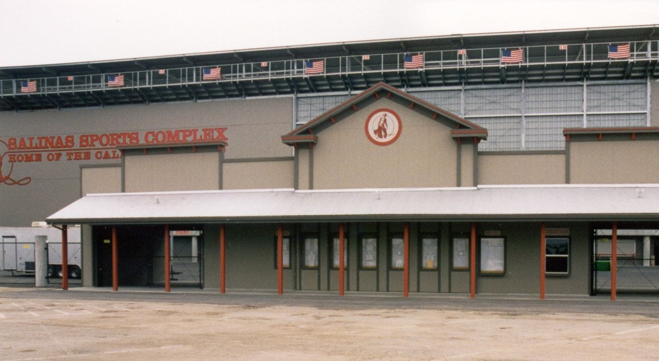 Salinas Sports Center Ausonio