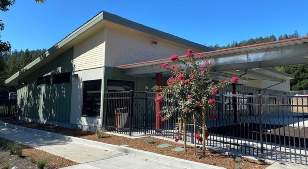 Education School Shelter Covered Walkway